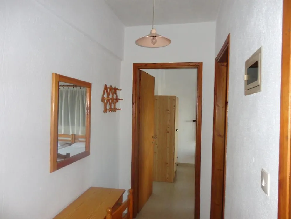 Chris Apartments Μεταμόρφωση 0*,